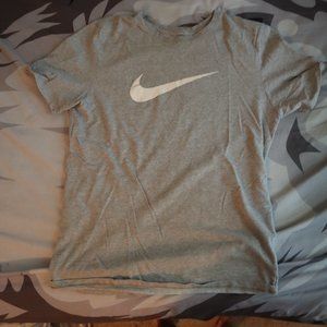 Classic Nike Tshirt Size Medium 18" 25"